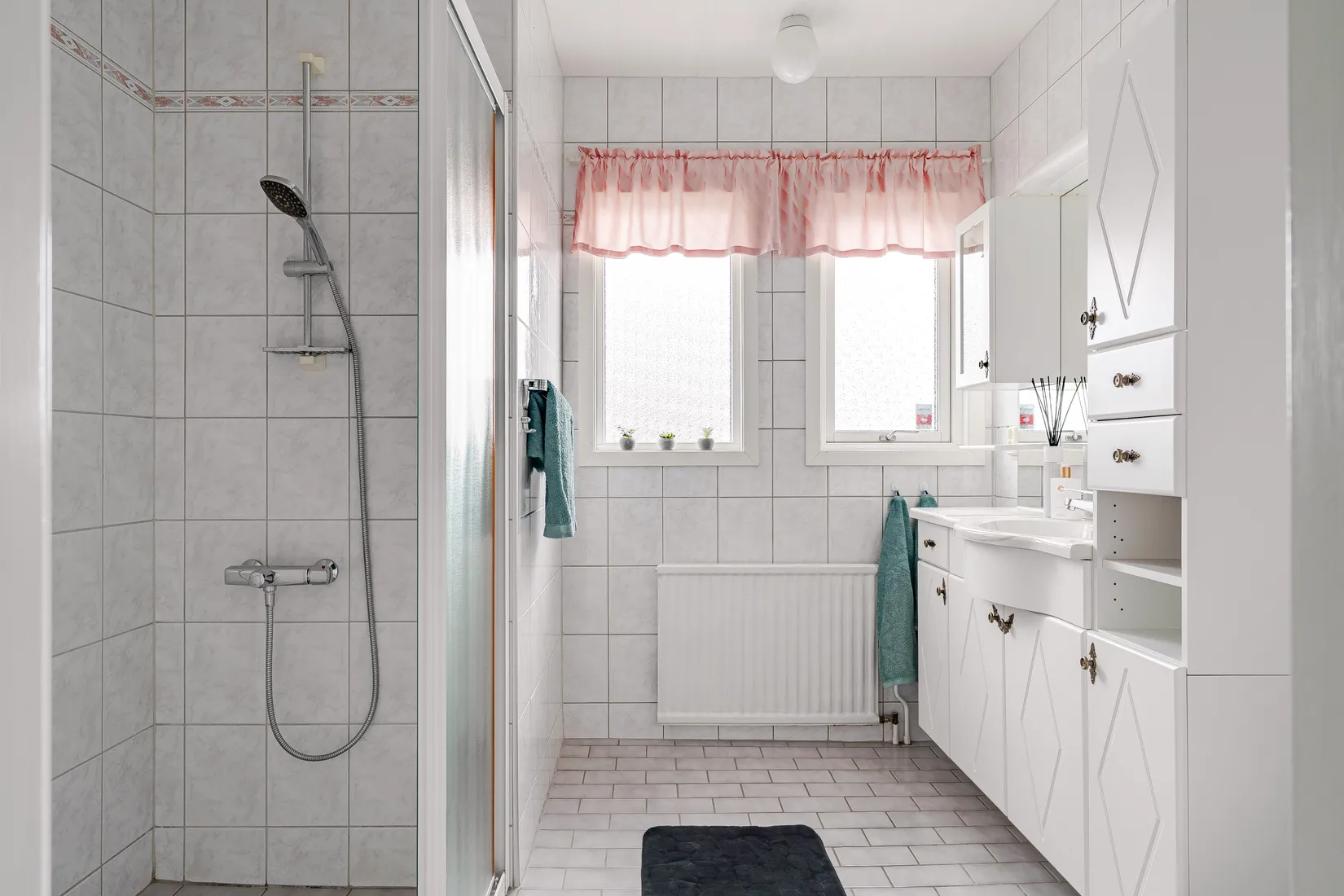 Villa, Johan Duwas väg 12, Katrineholm Söder, Katrineholm