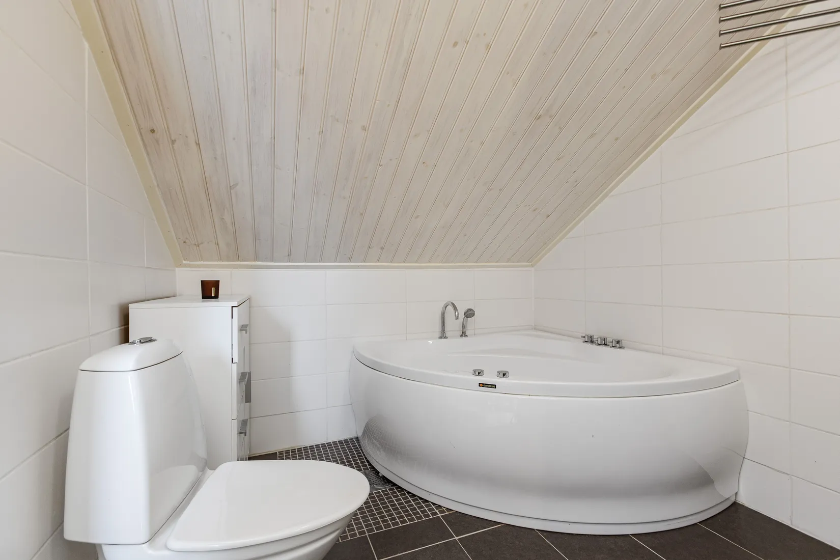 Radhus, Skogsmyragatan 36, Gånsta, Enköping