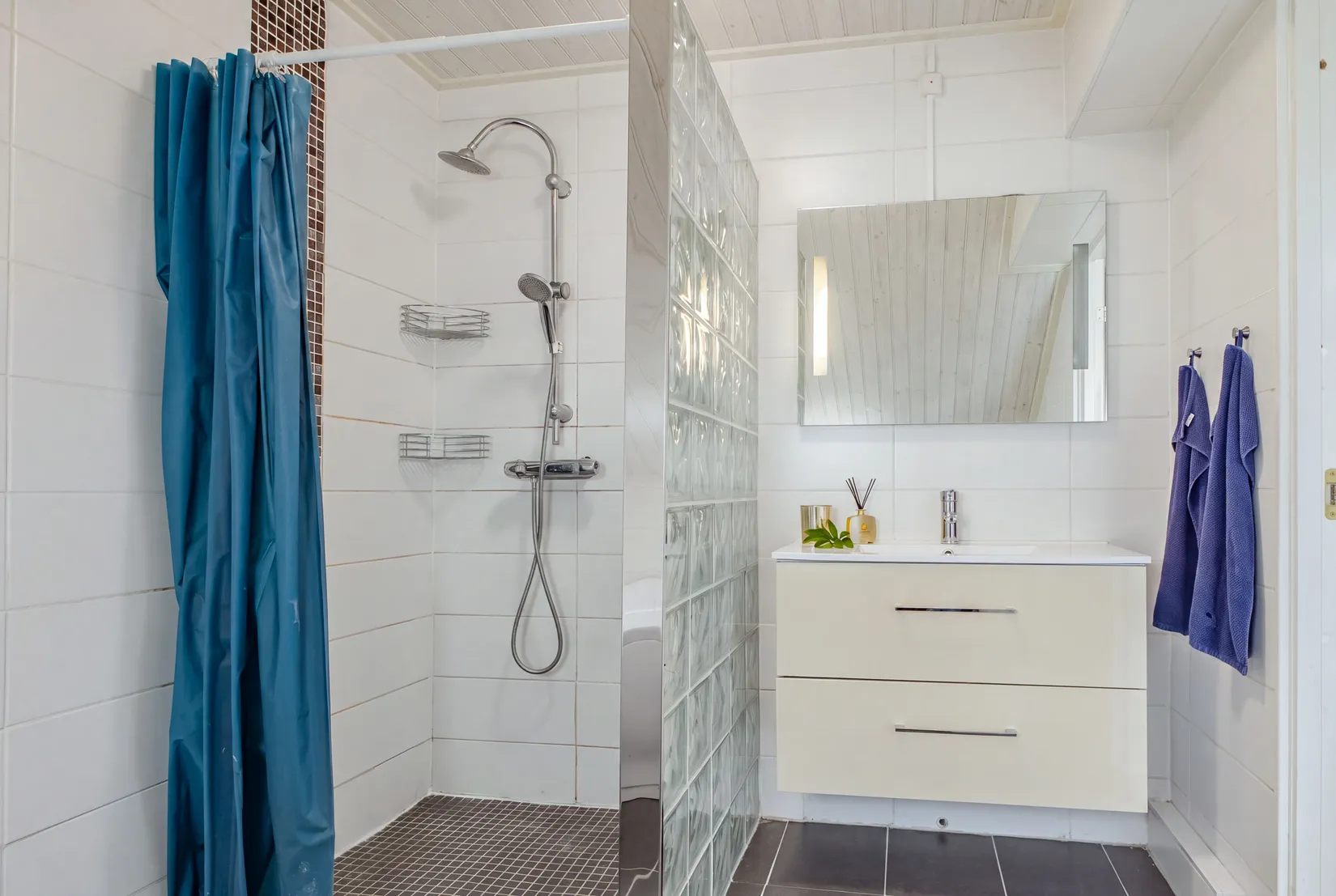 Radhus, Skogsmyragatan 36, Gånsta, Enköping