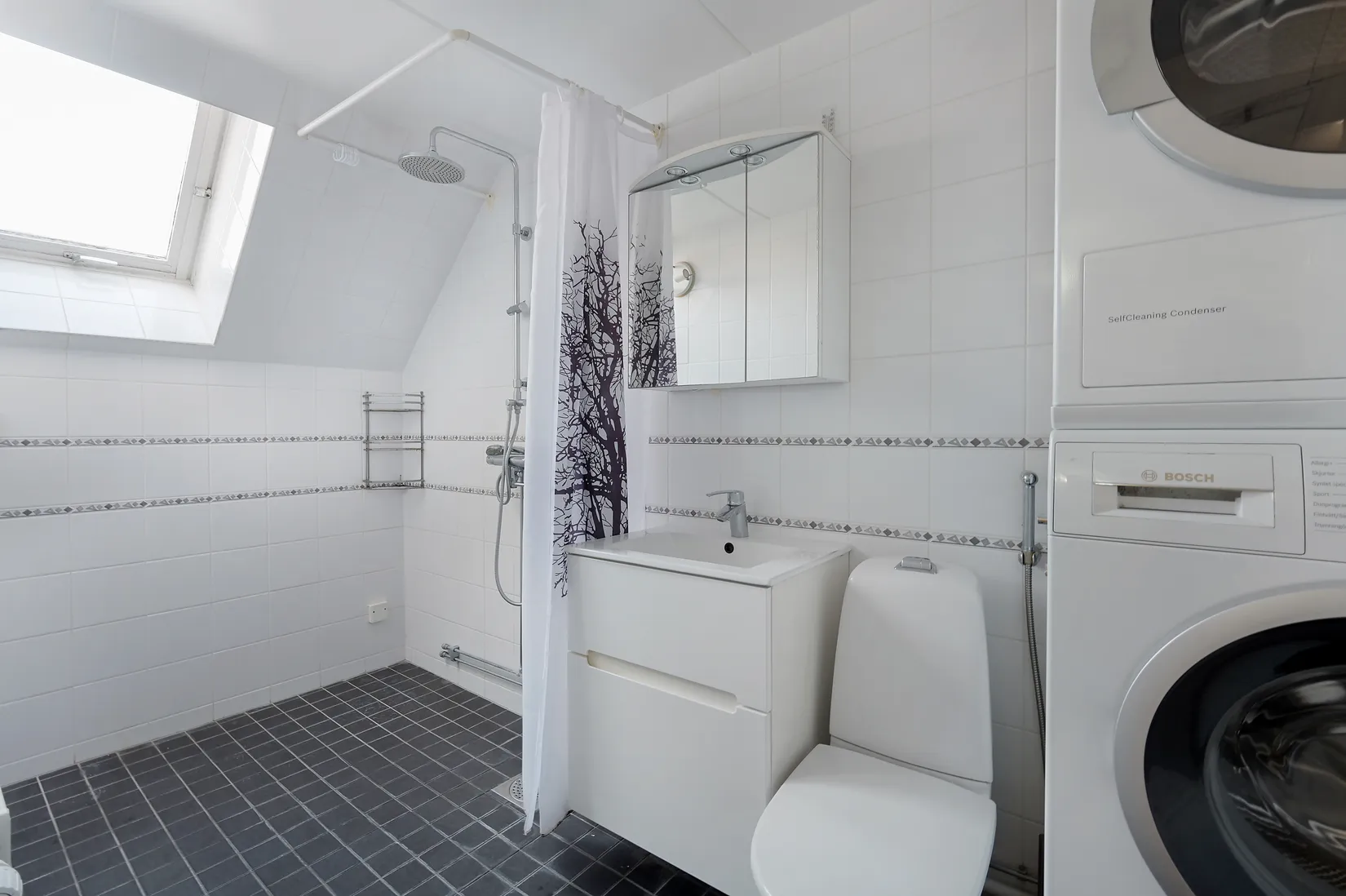 Radhus, Rapsodivägen 17, Östra Skogås, Huddinge