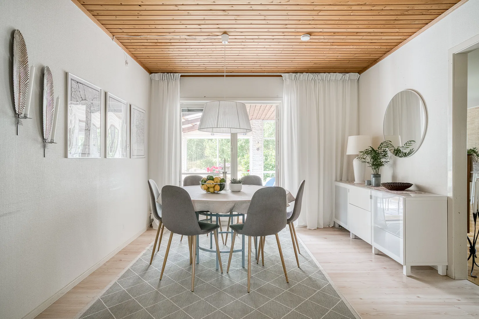 Villa, Karlslundsvägen 17, Smedby, Österåker