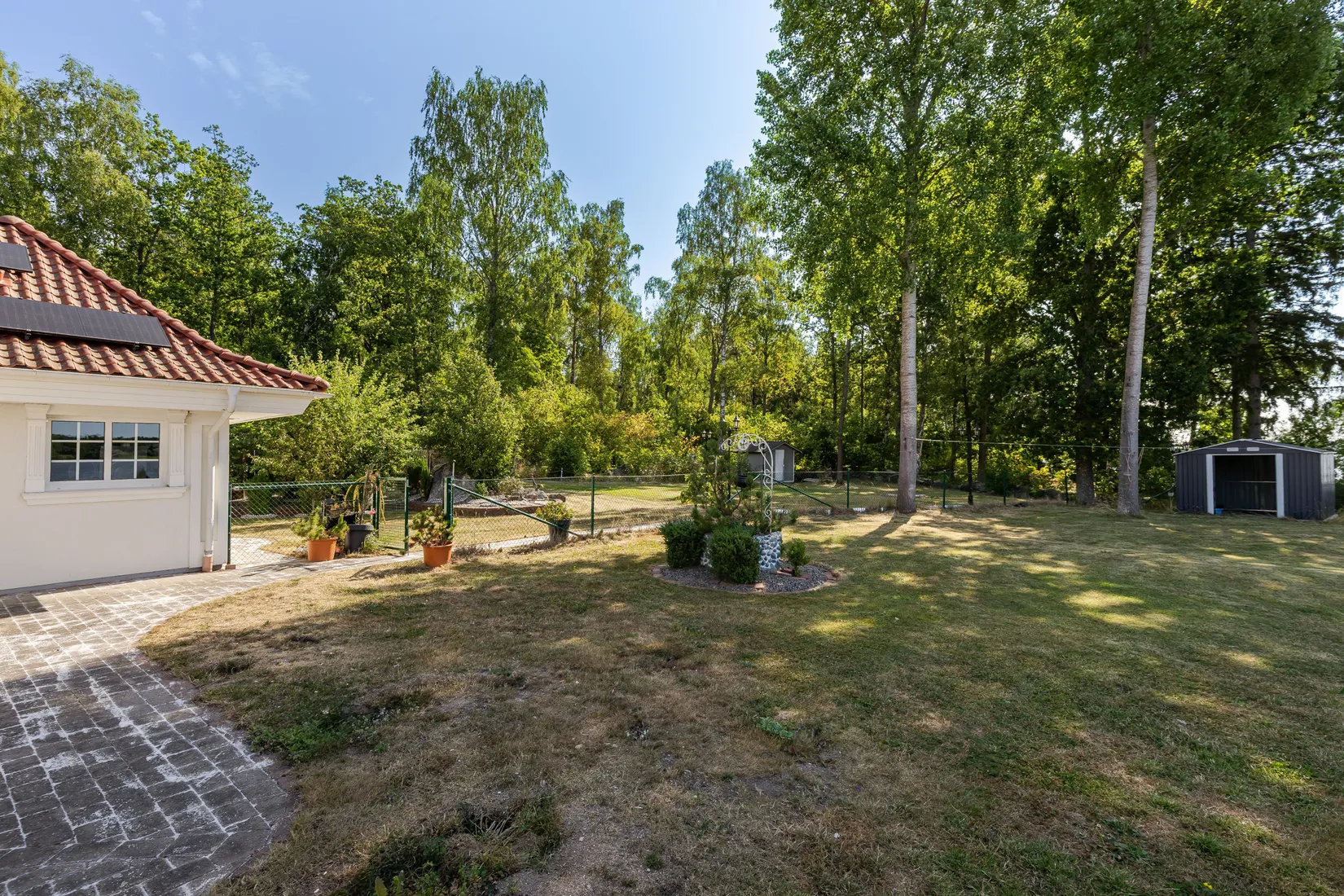 Villa, Slipvägen 24, Sanda, Strängnäs
