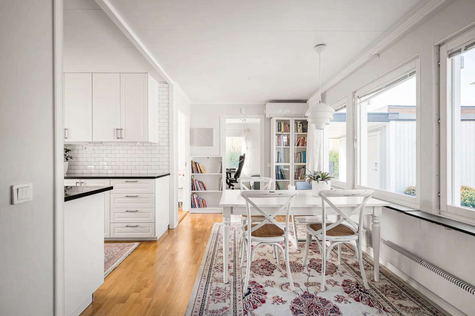 Radhus, Skifferstigen 5, Lillsjön - Kungsängen, Upplands-Bro