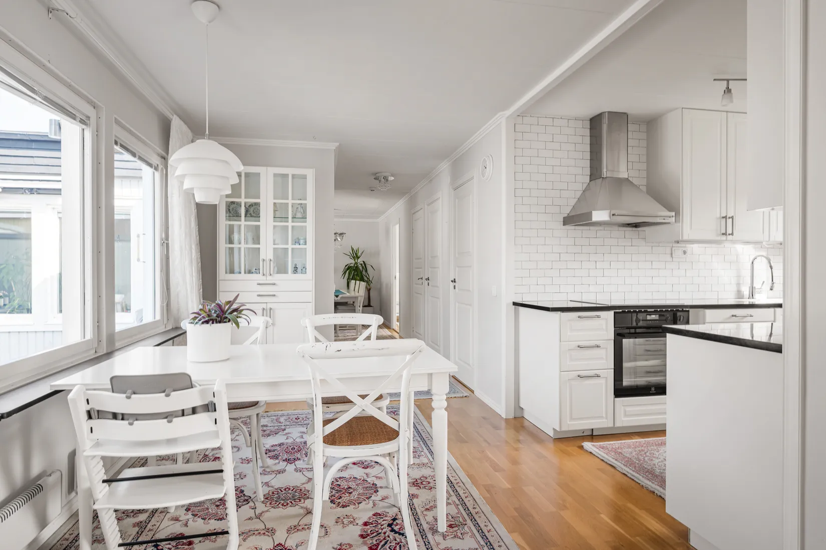 Radhus, Skifferstigen 5, Lillsjön - Kungsängen, Upplands-Bro