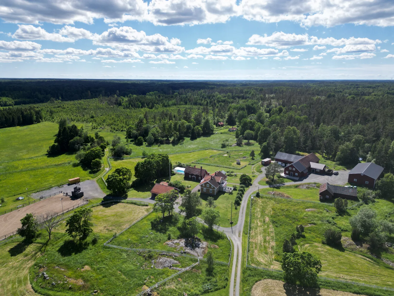 Gård/Skog, Lillrådavägen 25, Roslagen, Norrtälje
