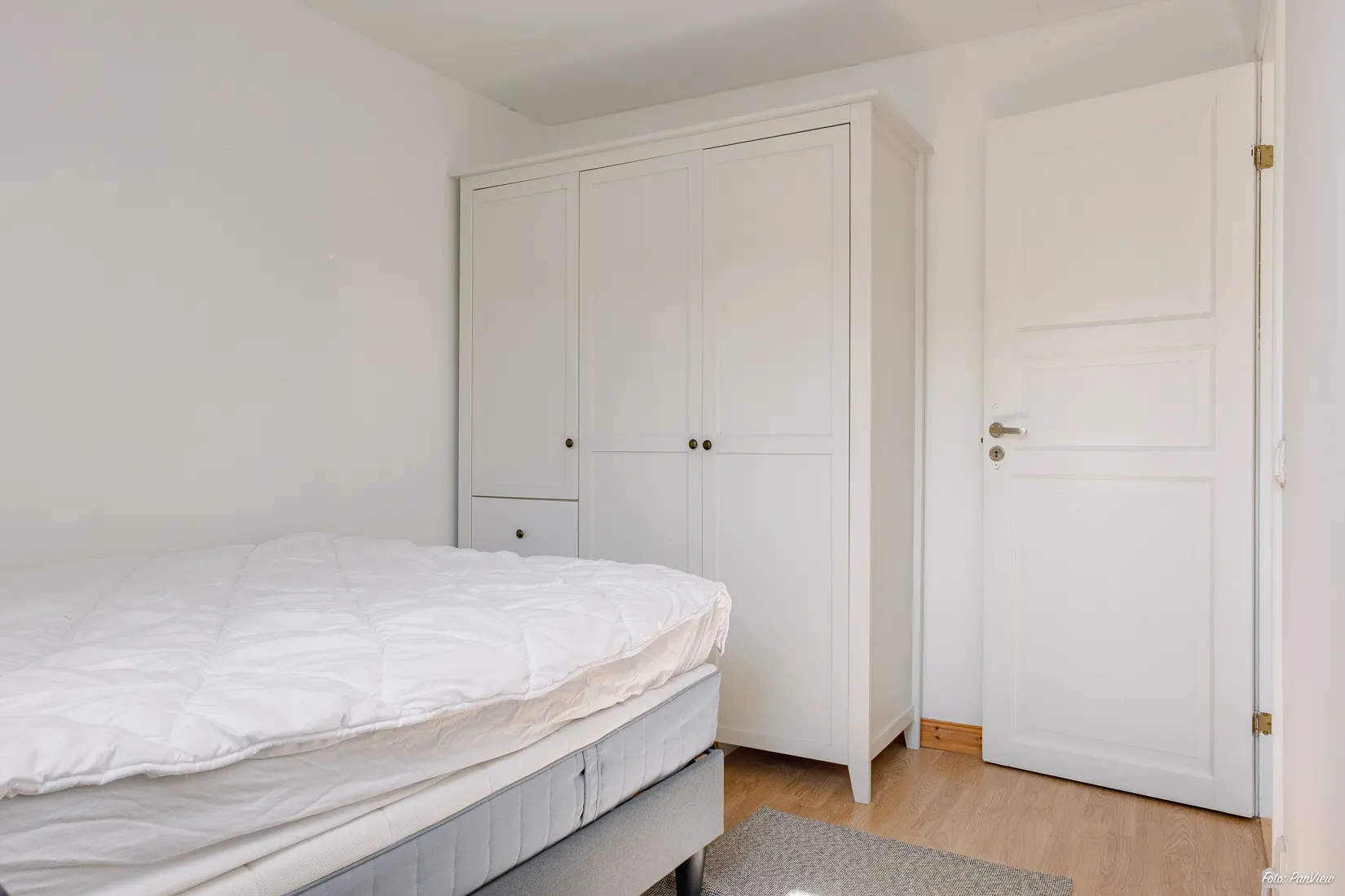 Radhus, Plåtverksgatan 152, Bäckby, Västerås