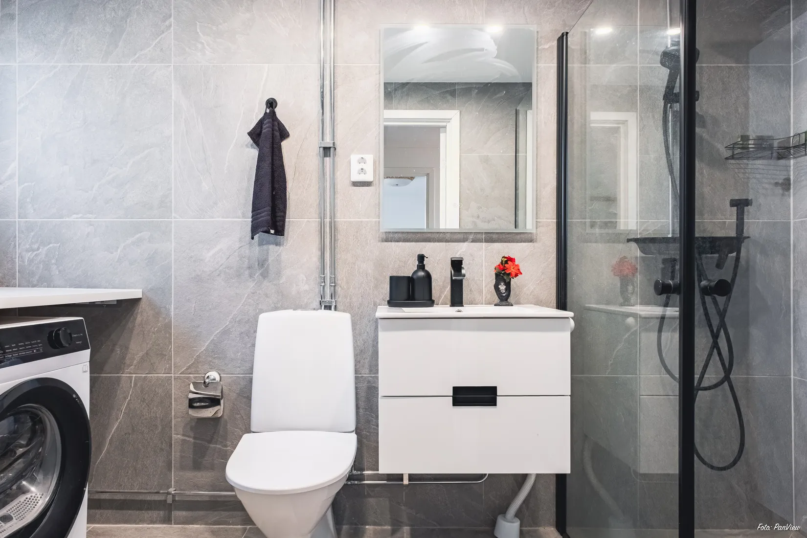 Radhus, Plåtverksgatan 152, Bäckby, Västerås