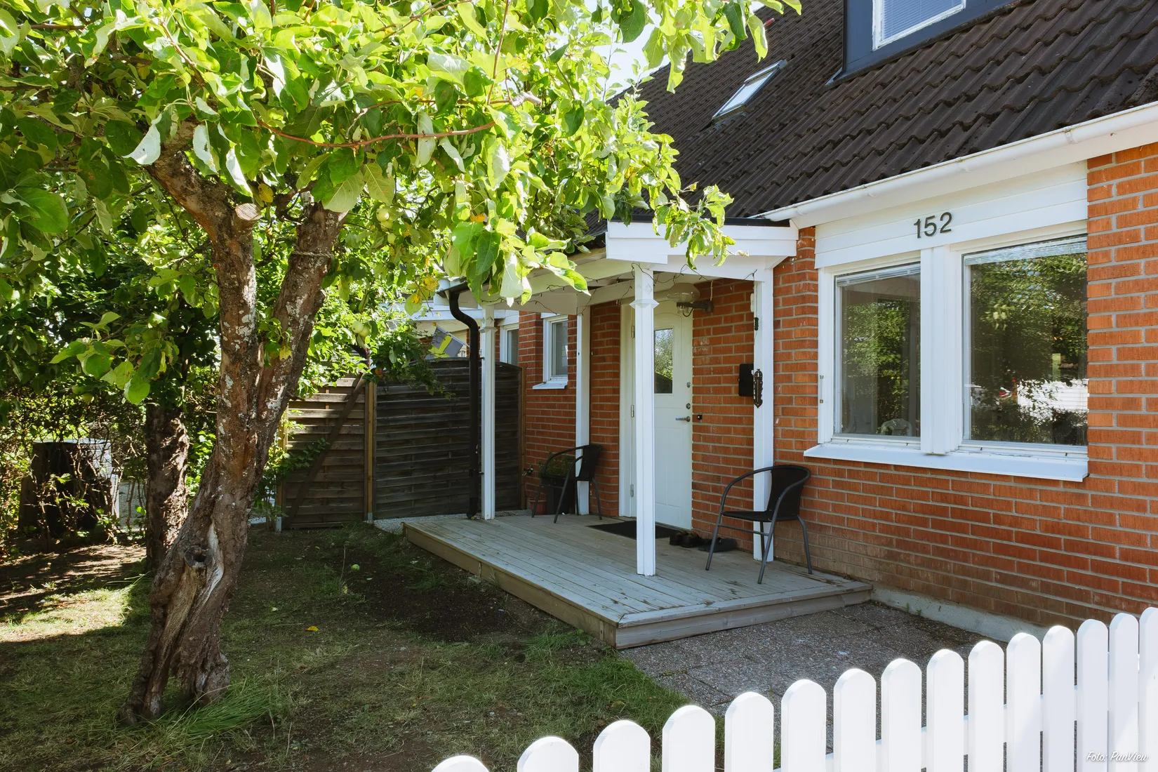 Radhus, Plåtverksgatan 152, Bäckby, Västerås