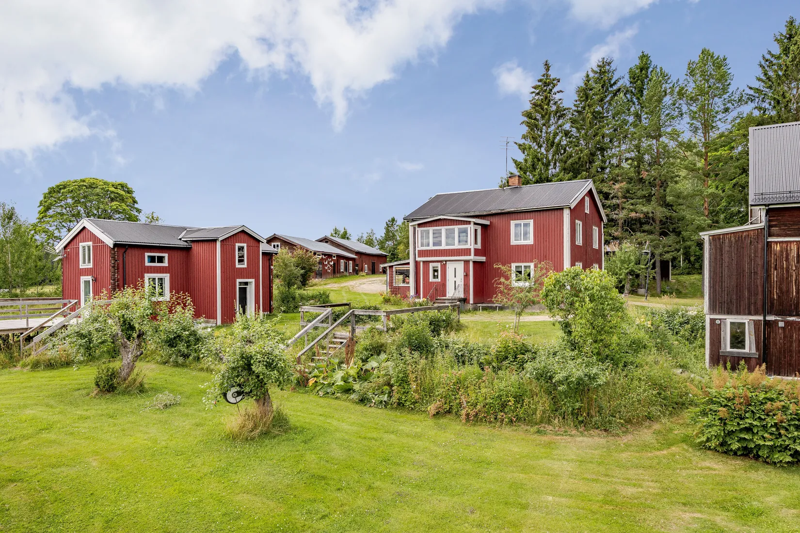 Gård/Skog, Pellpärsvägen 11 och 13, Ockelbo