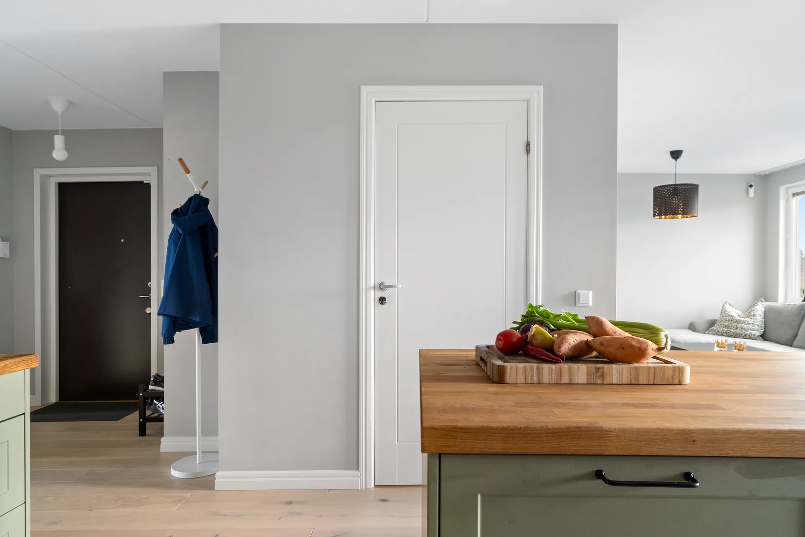 Bostadsrätt, Götalandsvägen 253, 4 tr, Älvsjö Centrum, Stockholm