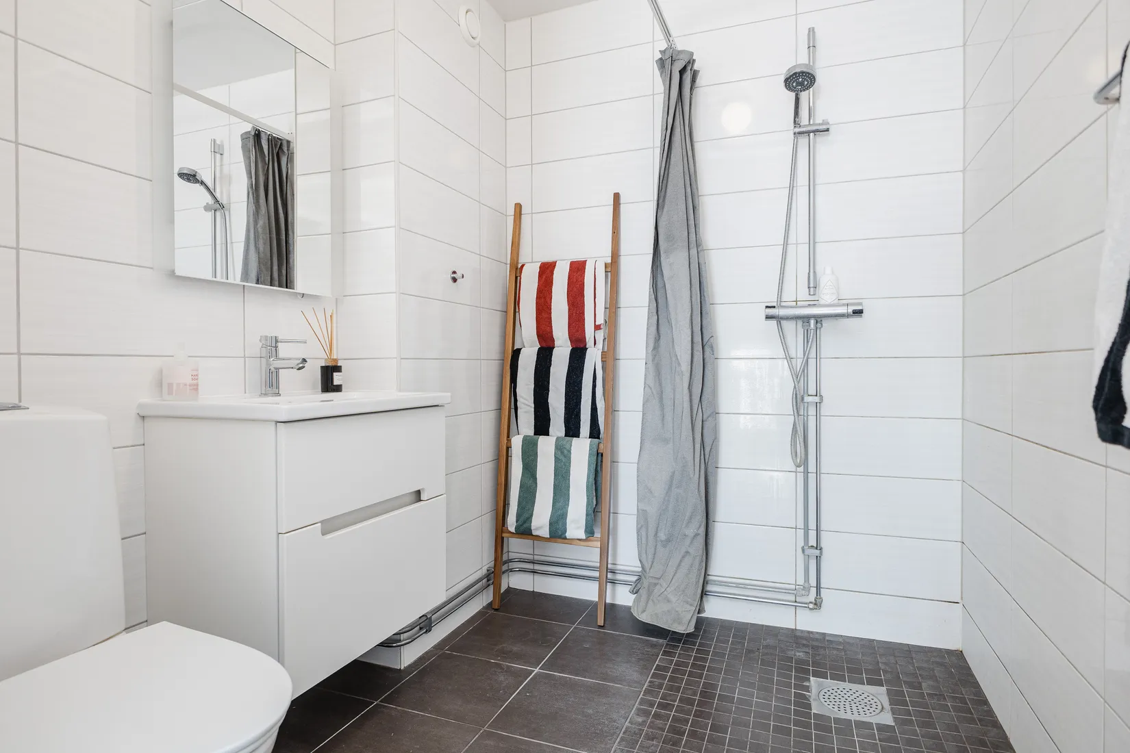 Radhus, Natt Och Dags Allé 29, Haga, Enköping