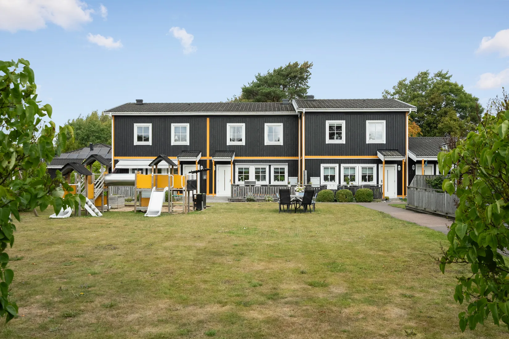 Radhus, Johan Oscars väg 7, Frillesås tätort, Kungsbacka