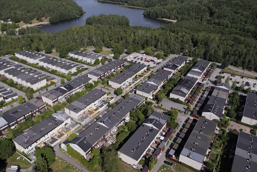 Radhus, Lomvägen 325, Kärrdal, Sollentuna