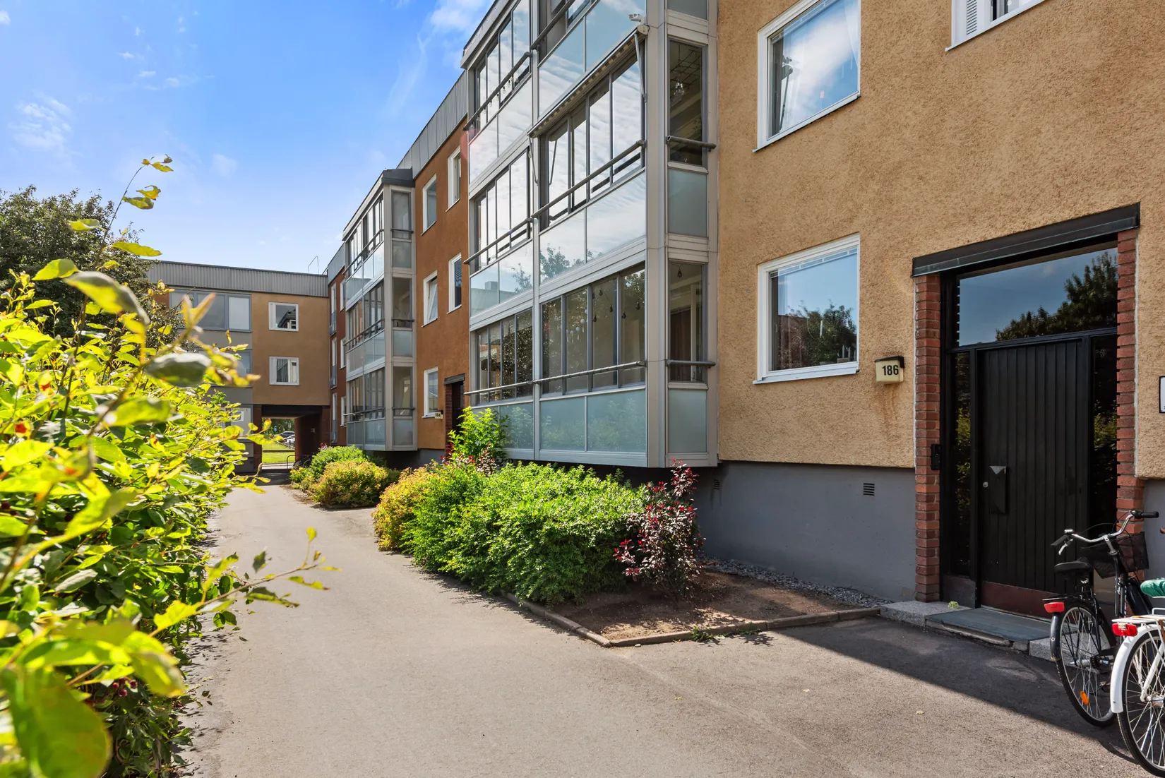 Bostadsrätt, Åkerbyvägen 186,1 tr, Täby Centrum, Täby