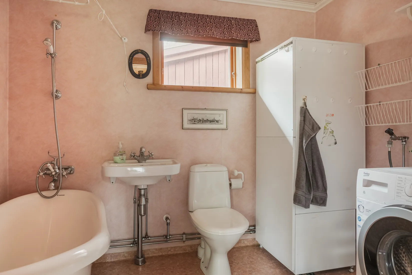 Villa, Östanvik Landsvägen 25, Östanvik, Rättvik