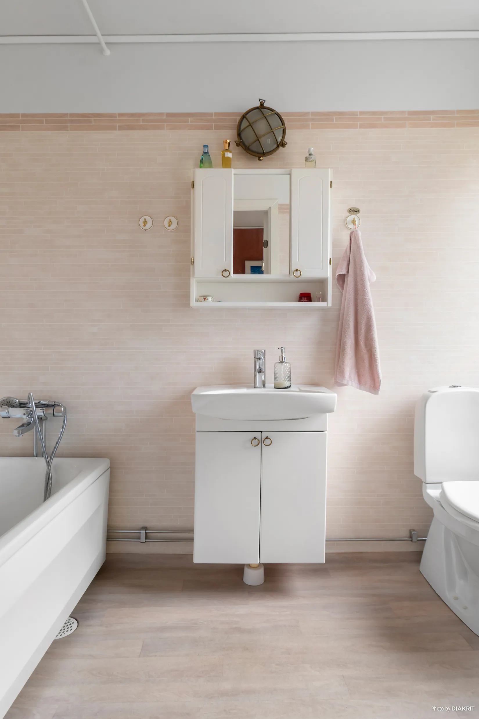 Radhus, Morgonvägen 57, Tullinge, Botkyrka