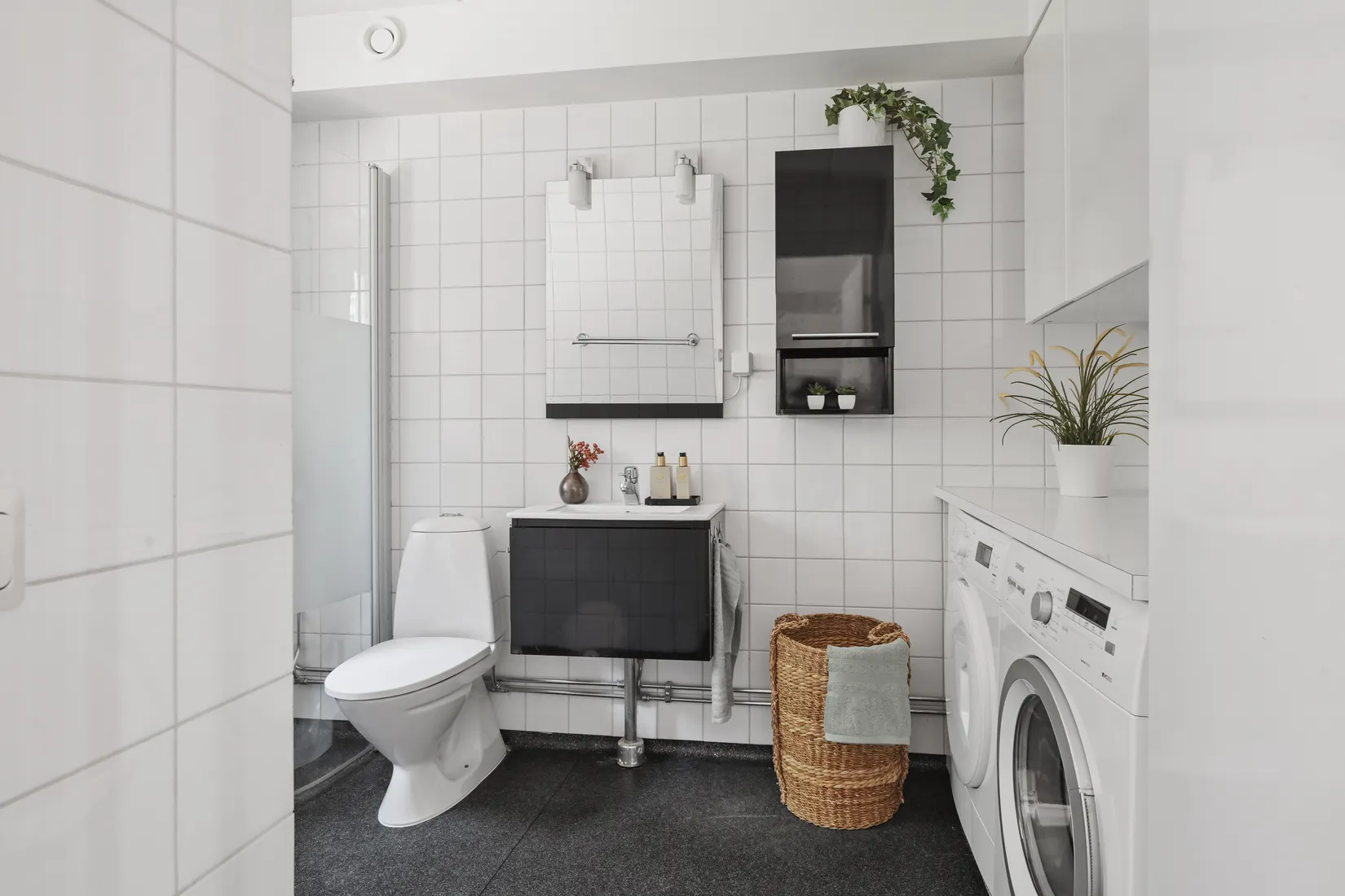 Radhus, Jordgränd 66, Viby, Sollentuna