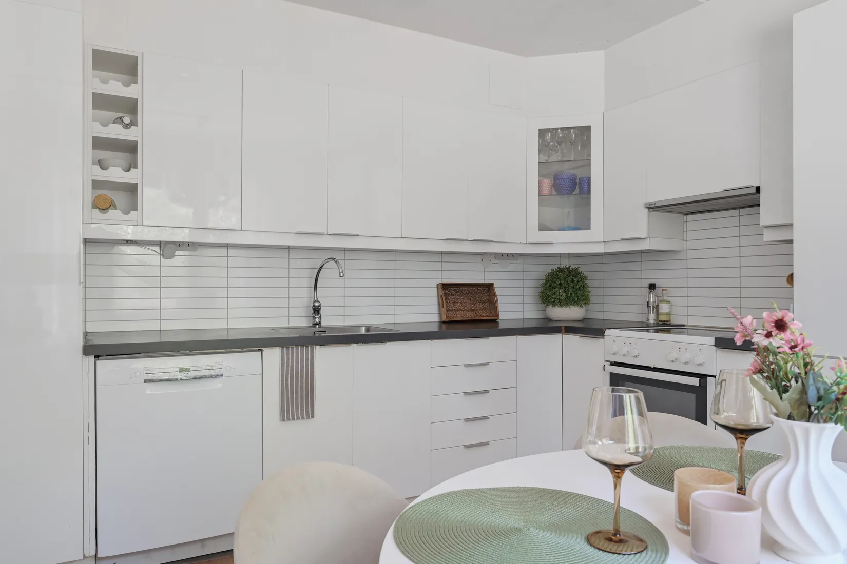 Radhus, Jordgränd 66, Viby, Sollentuna
