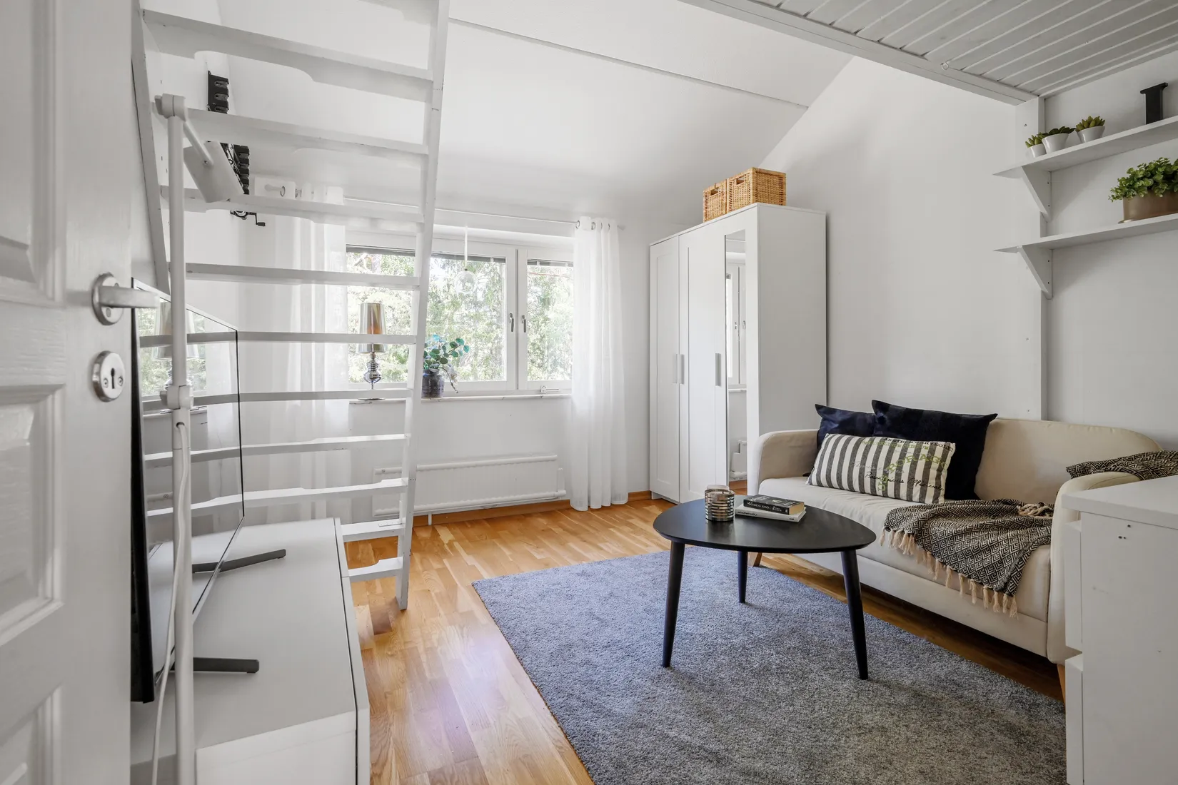 Radhus, Jordgränd 66, Viby, Sollentuna