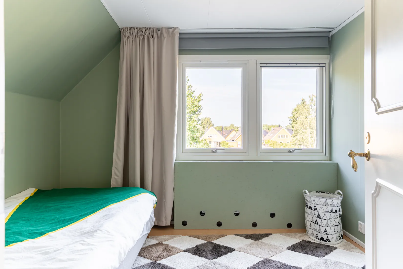 Radhus, Spadvägen 3, Skogstorp, Eskilstuna
