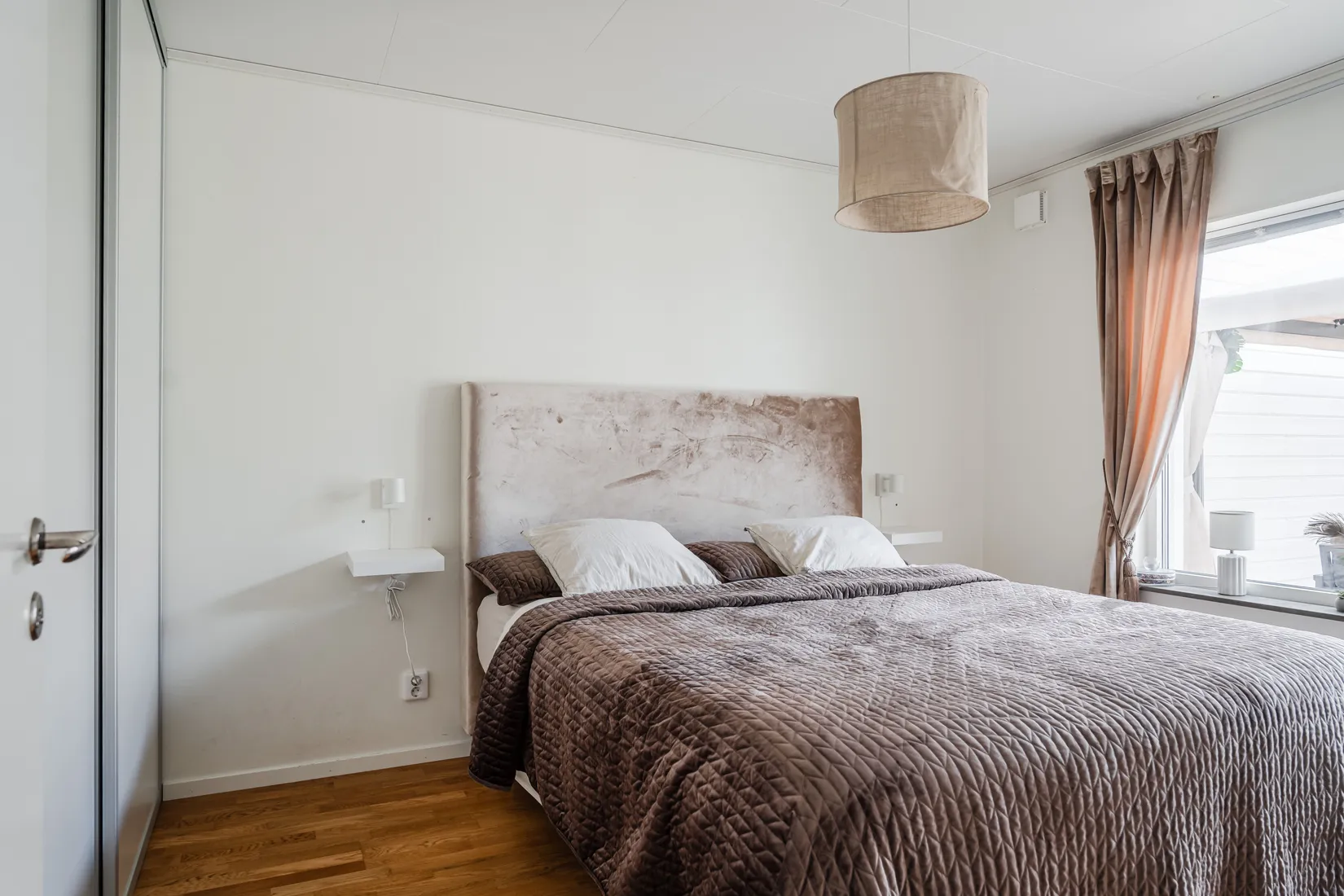 Radhus, Storstensvägen 31, Lindbacken, Uppsala