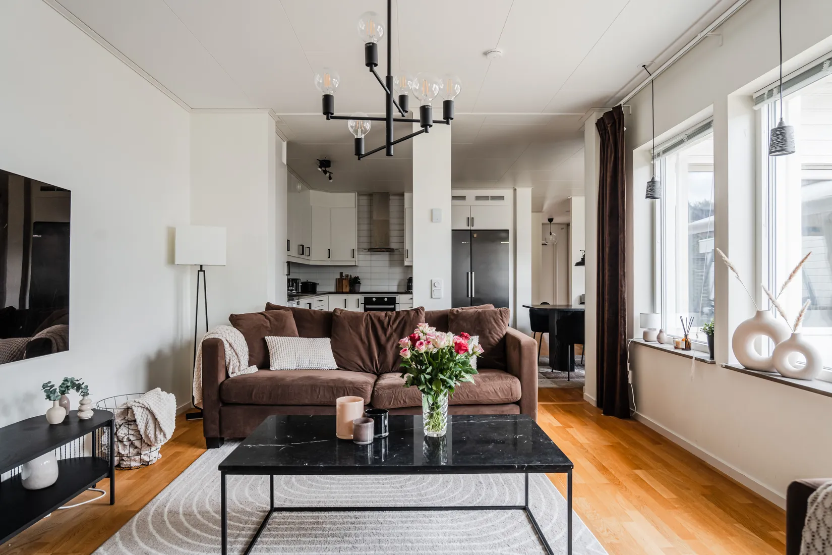 Radhus, Storstensvägen 31, Lindbacken, Uppsala