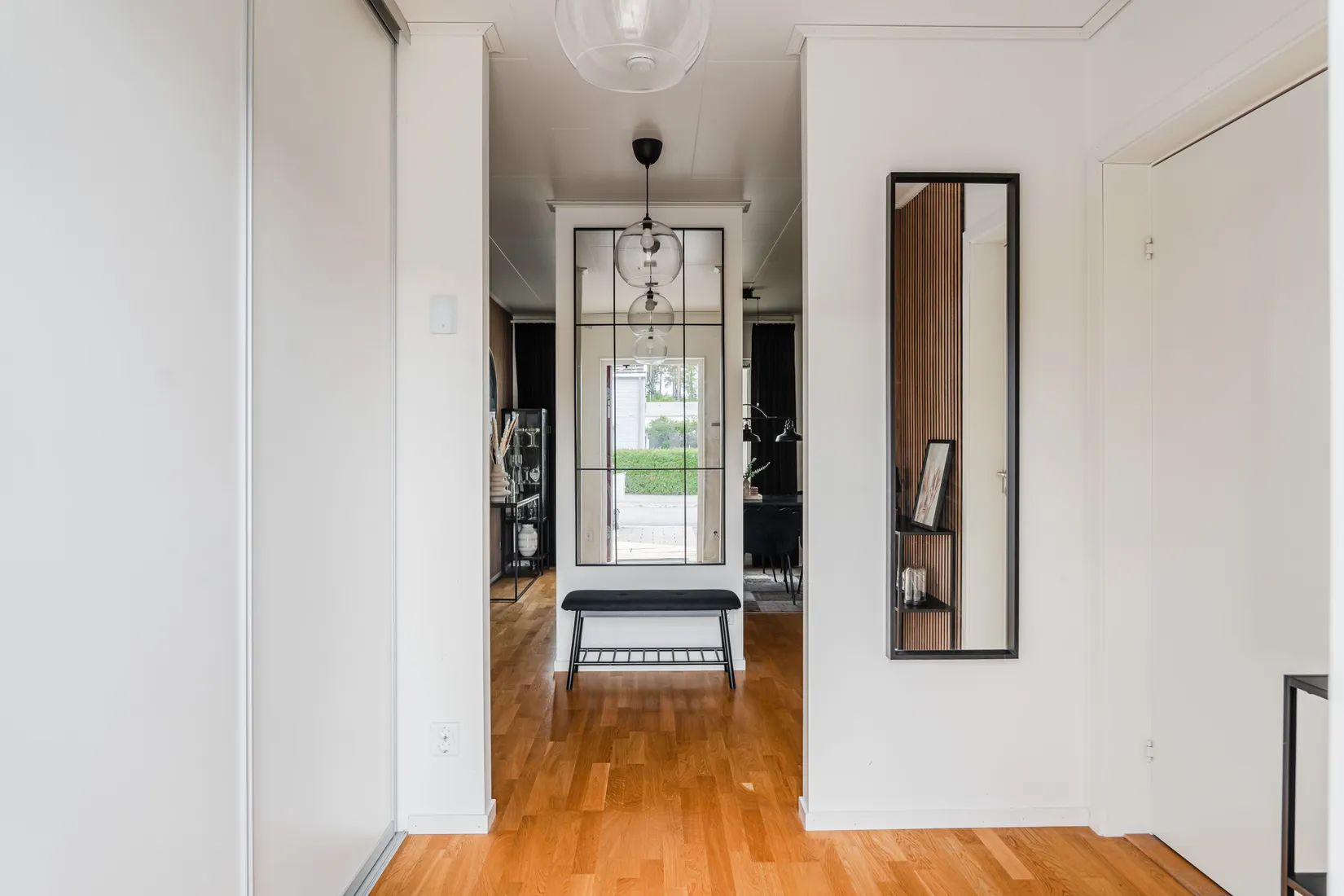 Radhus, Storstensvägen 31, Lindbacken, Uppsala