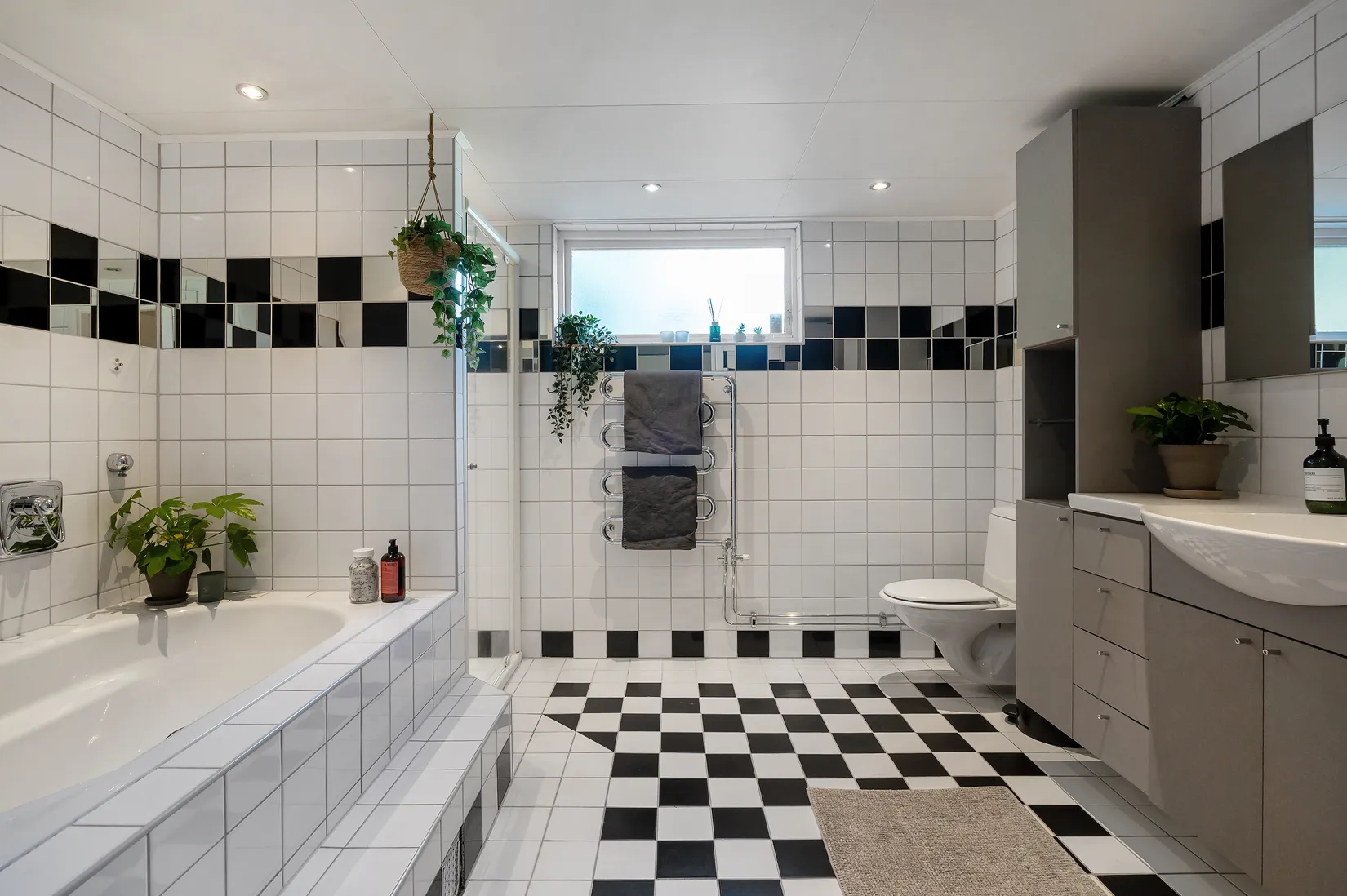 Villa, Sjöviksvägen 30, Länna, Huddinge