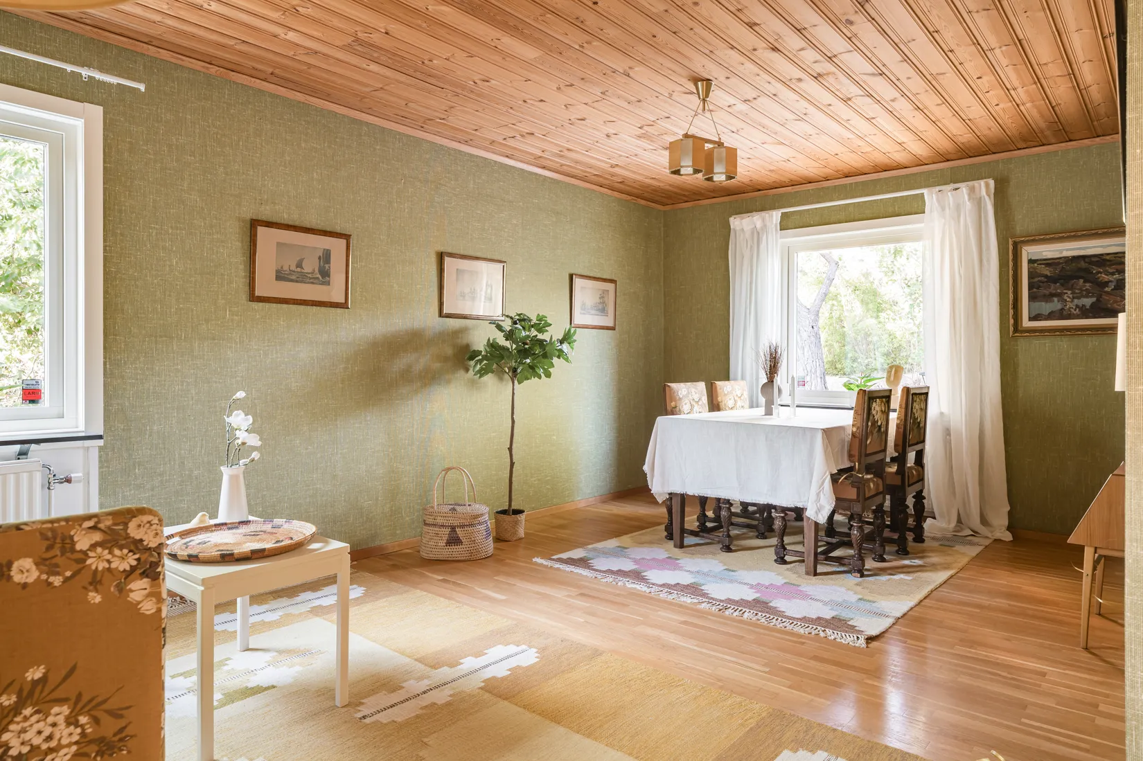 Villa, Gullvivsvägen 6, Ormsta, Vallentuna