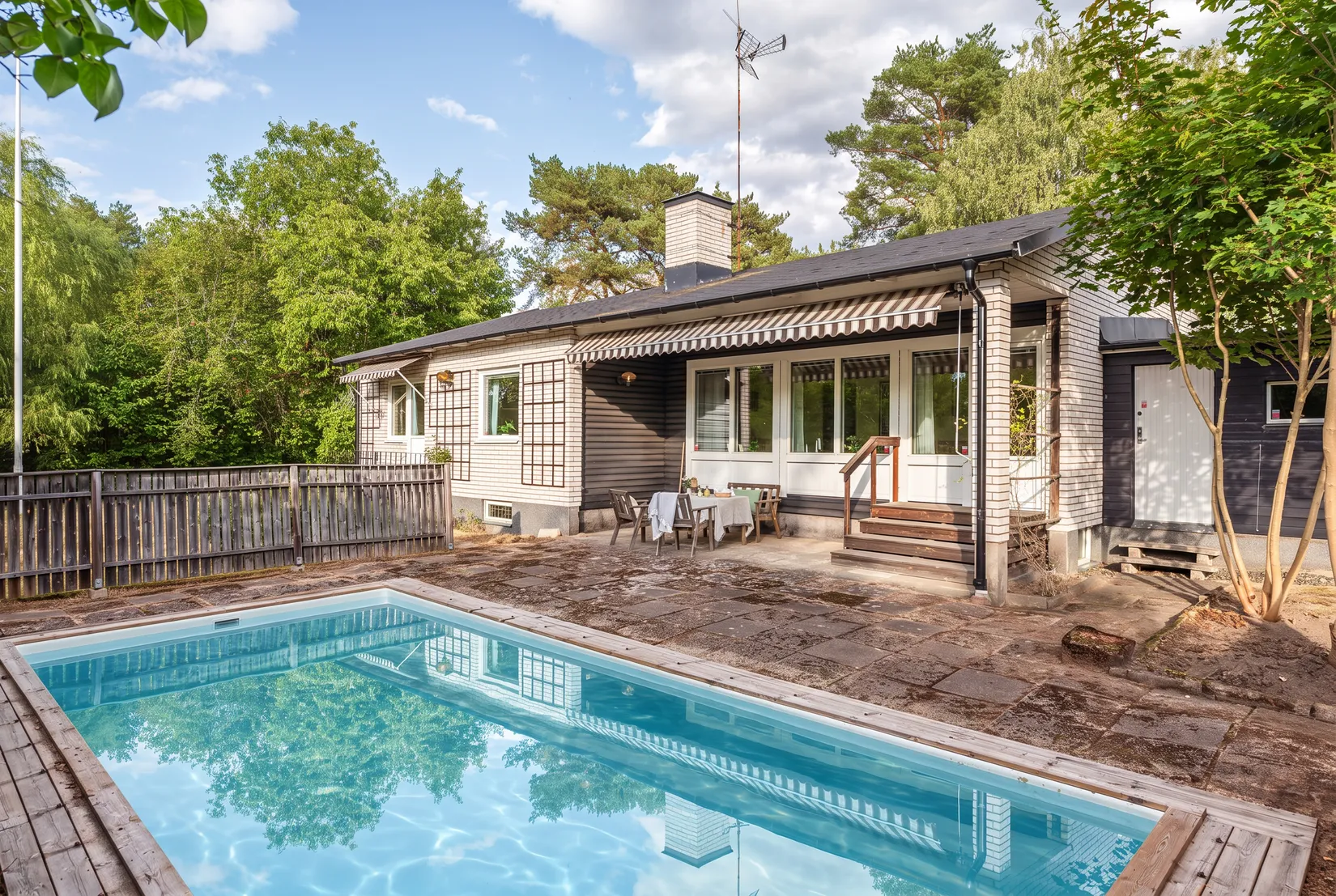 Villa, Gullvivsvägen 6, Ormsta, Vallentuna