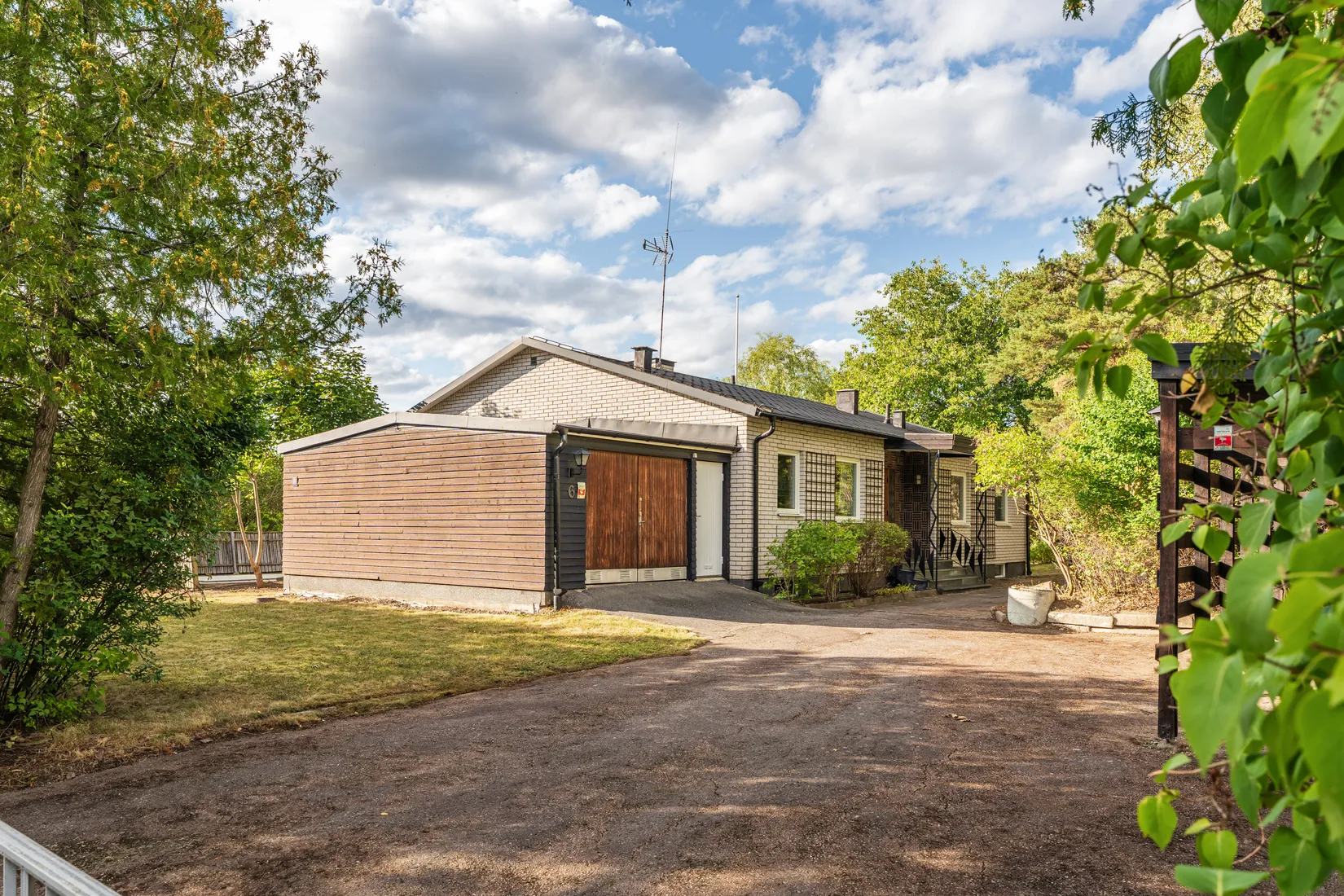 Villa, Gullvivsvägen 6, Ormsta, Vallentuna