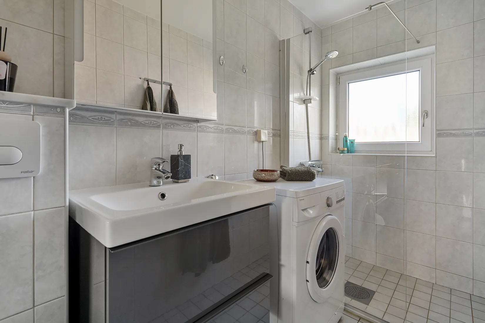 Bostadsrätt, Herrgårdsvägen 14A, Centralt, Upplands Väsby
