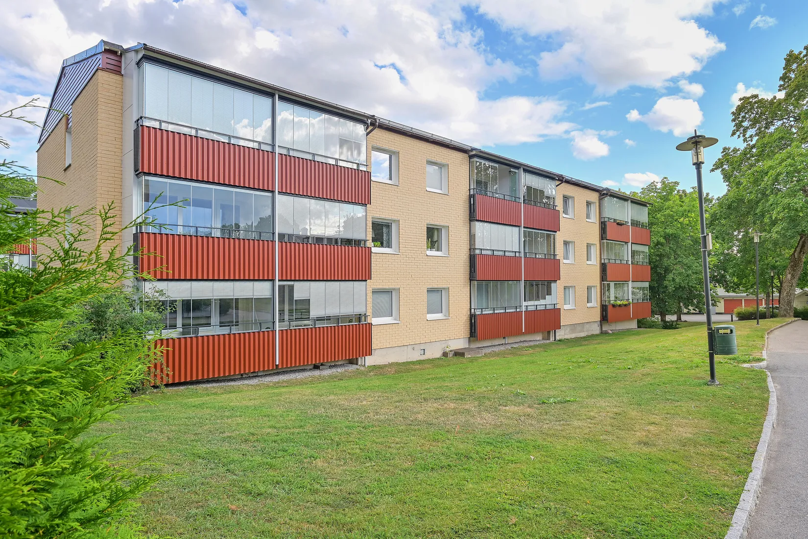 Bostadsrätt, Herrgårdsvägen 14A, Centralt, Upplands Väsby