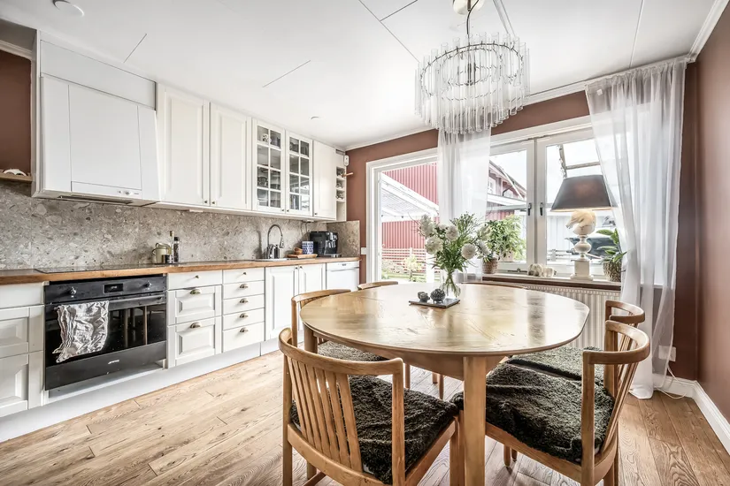 Radhus, Järnåldersringen 683, Haninge