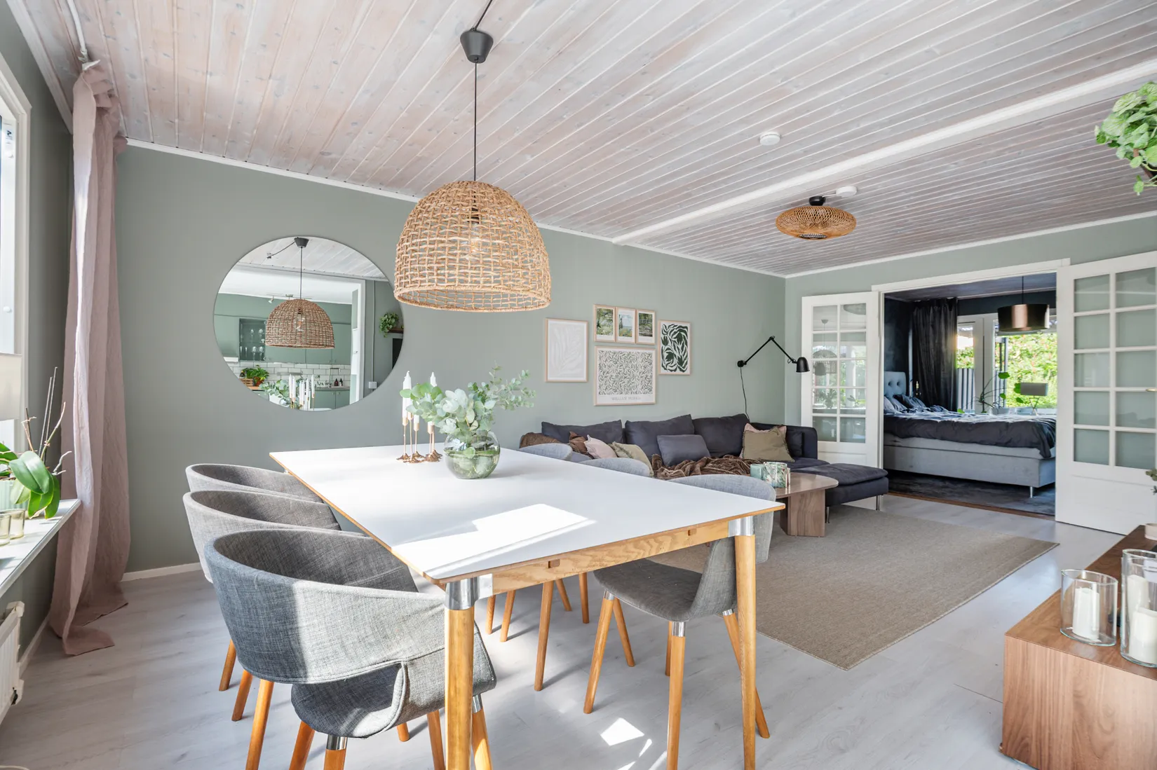Radhus, Stora Hundens gata 561, Brandbergen, Haninge