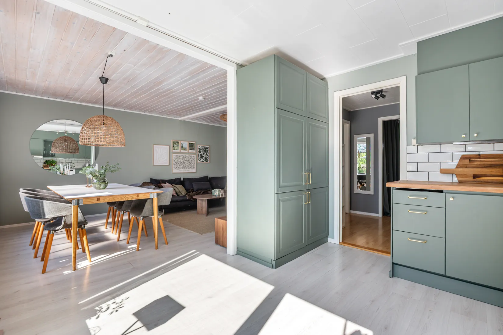 Radhus, Stora Hundens gata 561, Brandbergen, Haninge