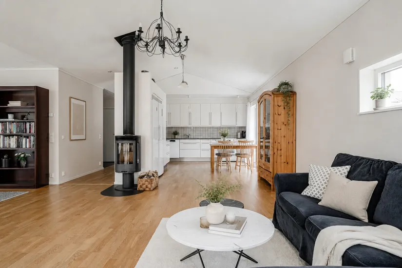 Villa, Björktrastvägen 7, Nyby, Vallentuna