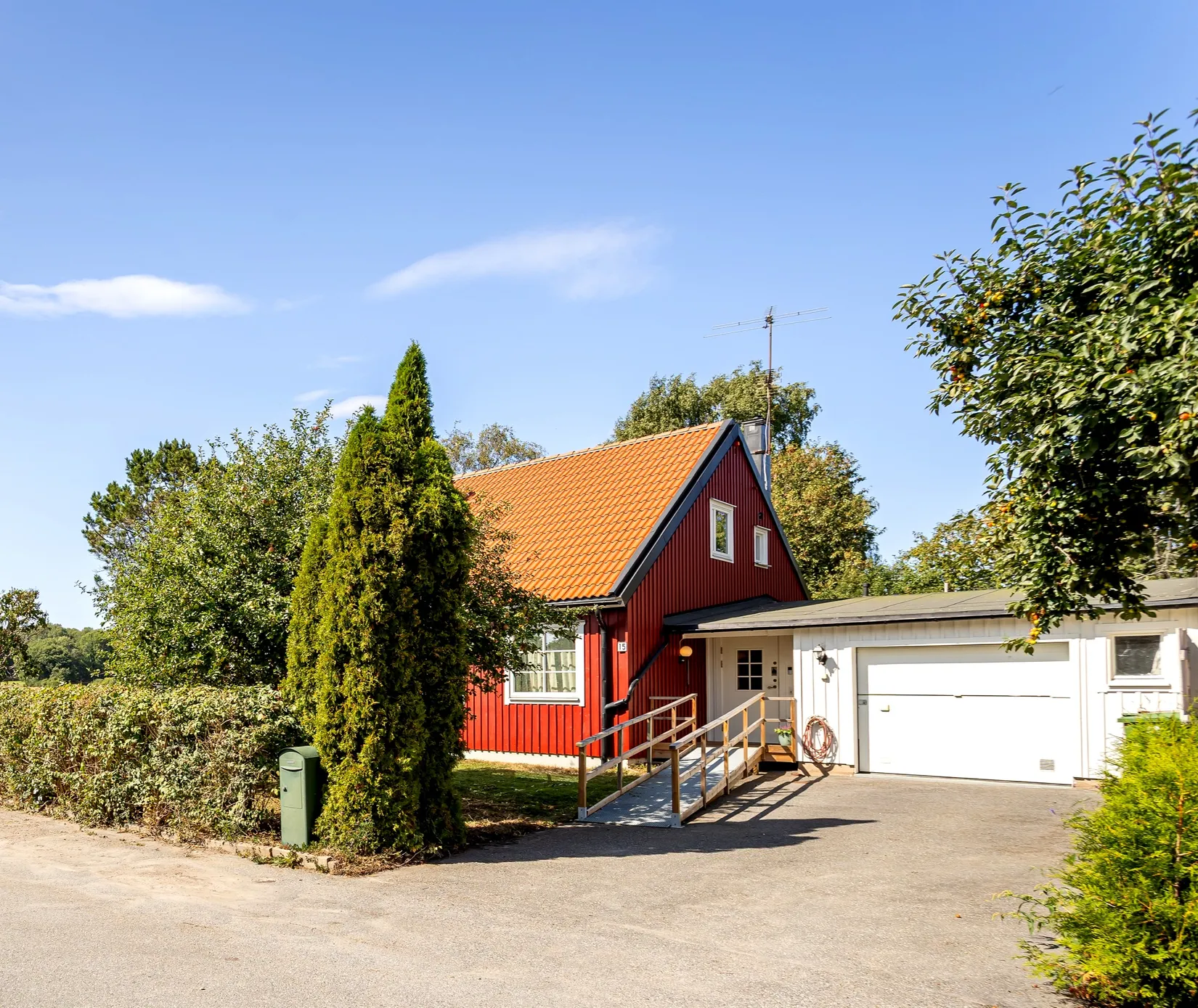 Radhus, Vidfares väg 15, Gillbo, Sollentuna