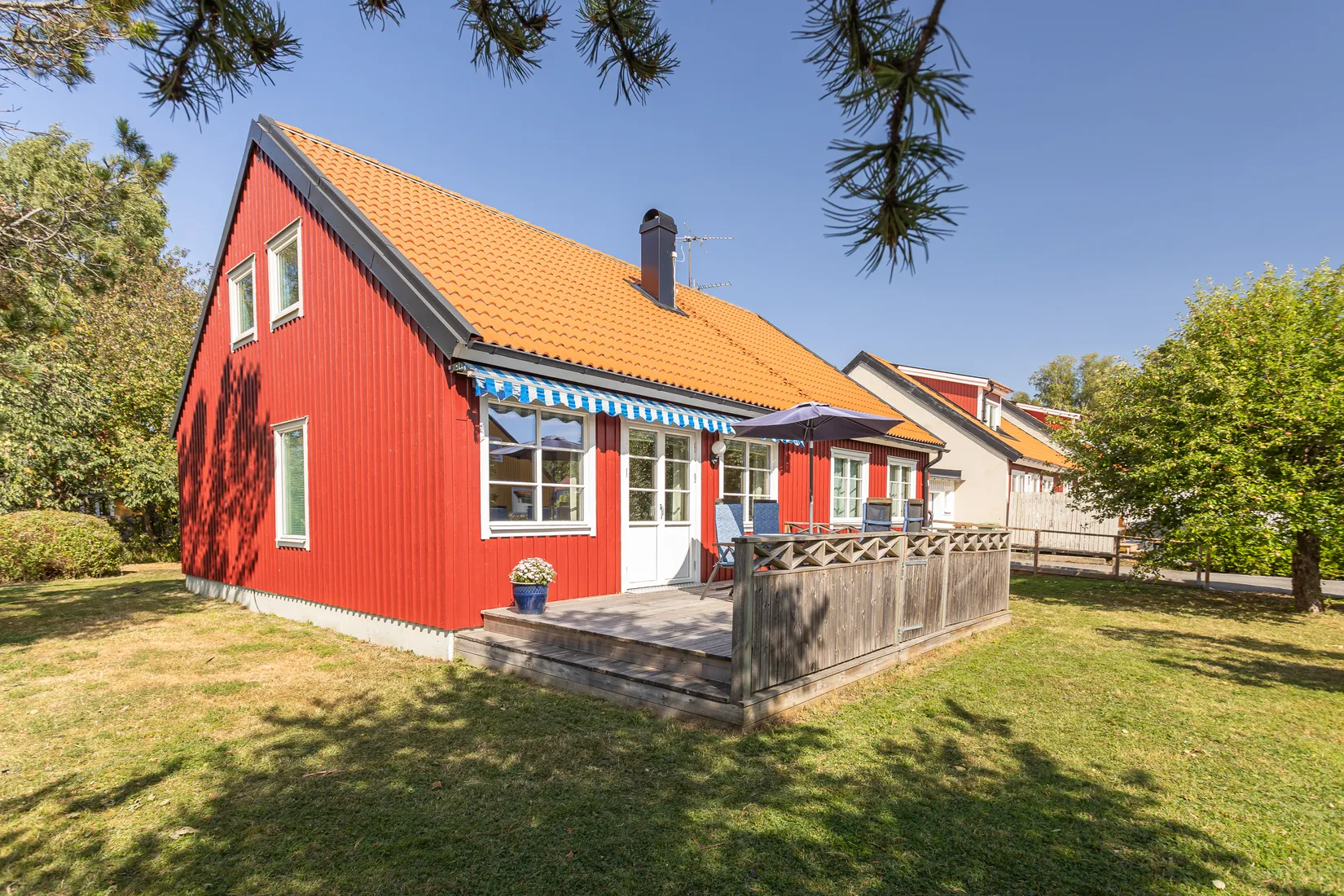 Radhus, Vidfares väg 15, Gillbo, Sollentuna