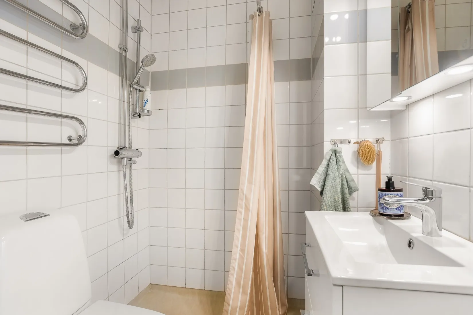 Bostadsrätt, Svalgränd 3b, Centrala Sundbyberg, Sundbyberg
