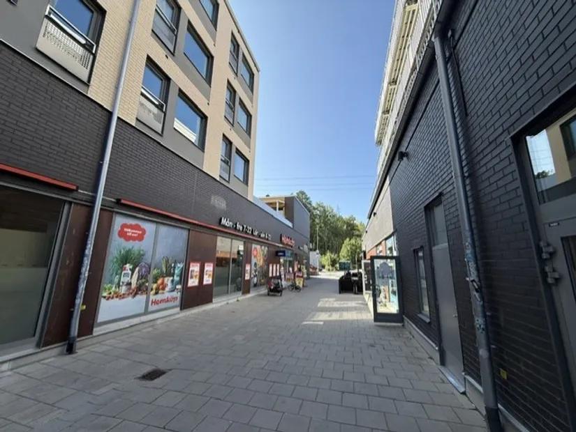 Bostadsrätt, Lomvägen 649, Kärrdal, Sollentuna