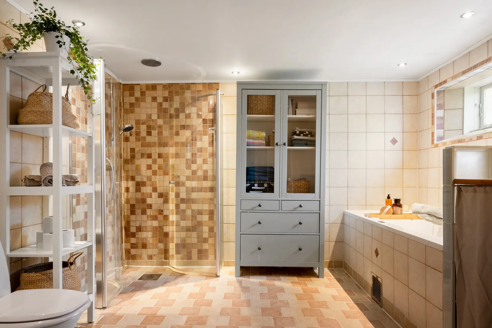 Villa, Apelvägen 20, Centrala Huddinge, Huddinge