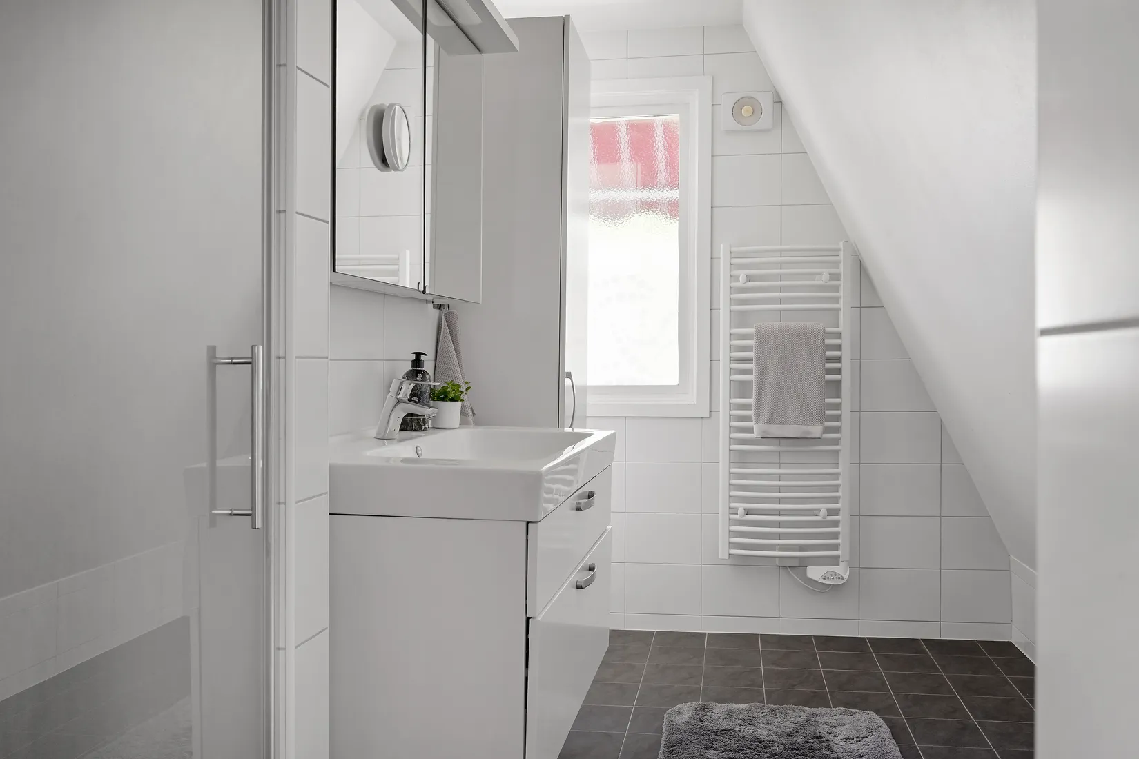 Villa, Sveavägen 40, Töjnan, Sollentuna