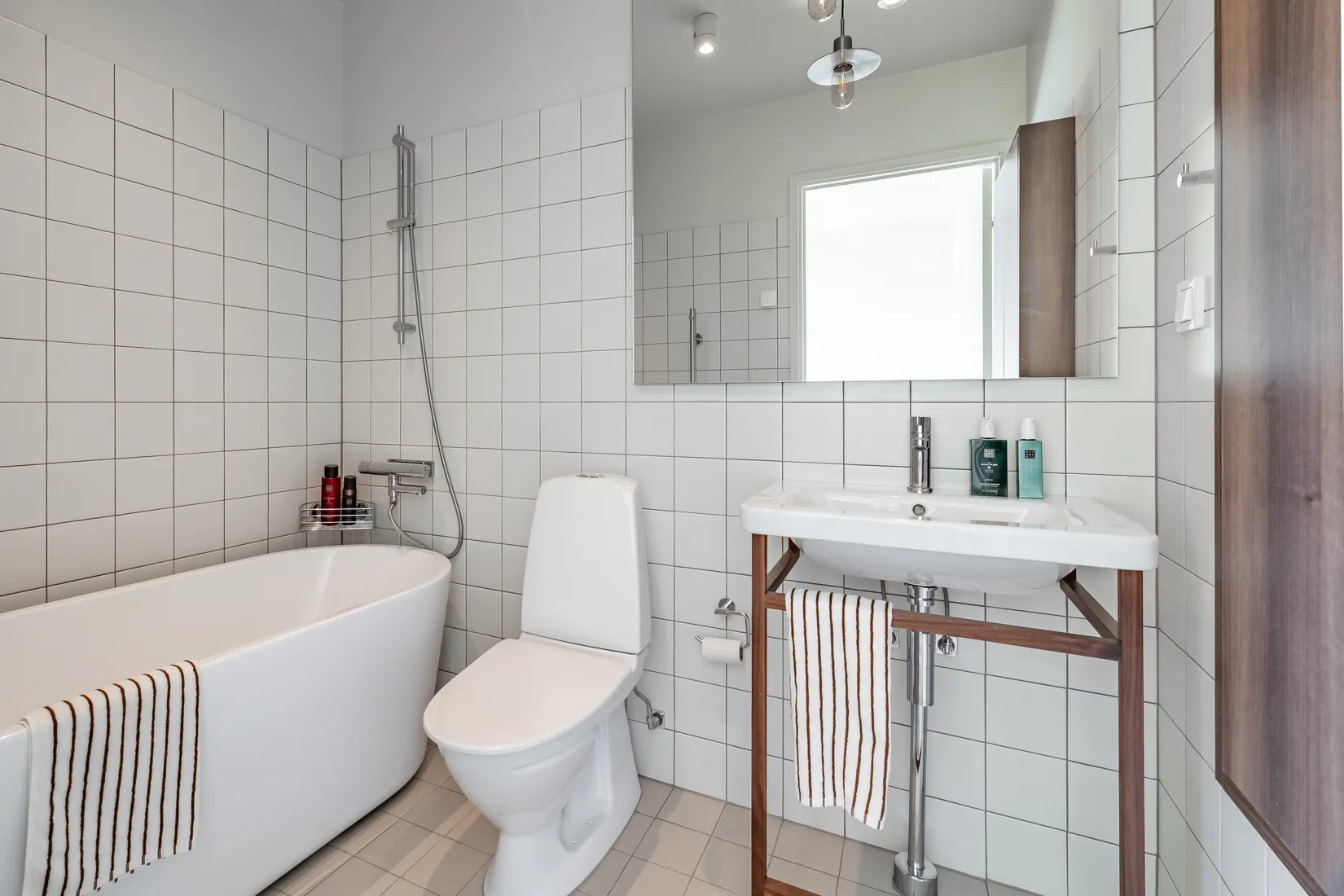 Radhus, Haga skogsväg 28, Göteborgsudden, Karlstad