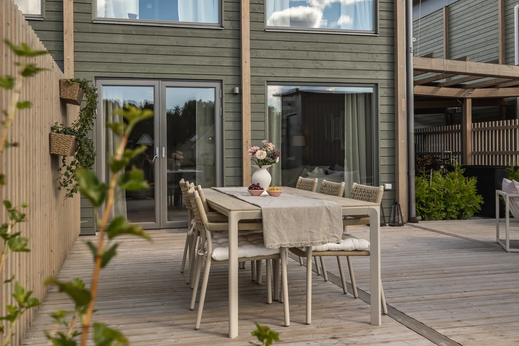 Radhus, Haga skogsväg 28, Göteborgsudden, Karlstad