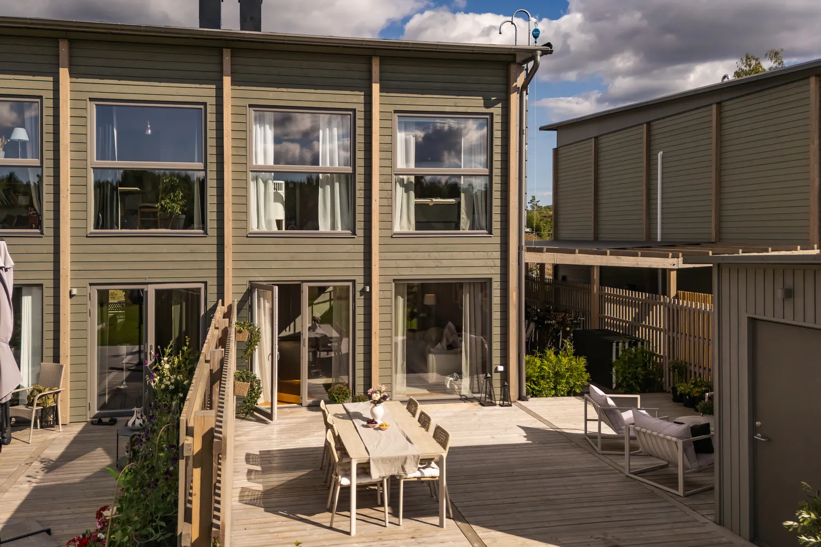 Radhus, Haga skogsväg 28, Göteborgsudden, Karlstad