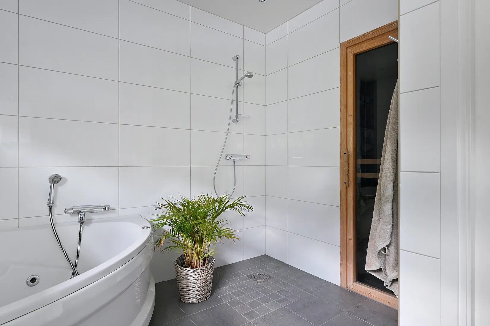 Villa, Strandvägen 58, Strand, Tyresö