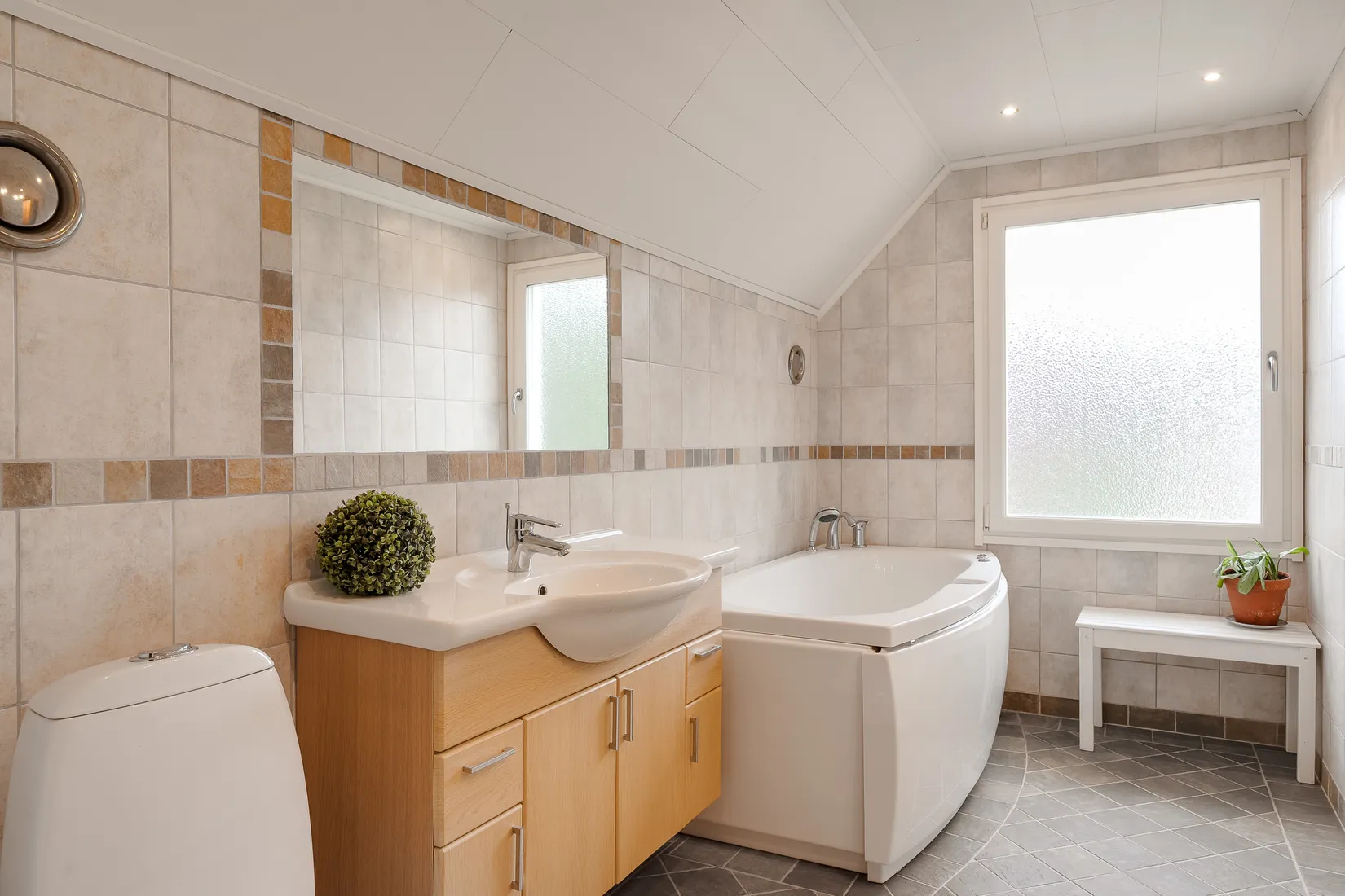 Villa, Örtugsgatan 37, Kärrhagen/Skarphagen, Norrköping
