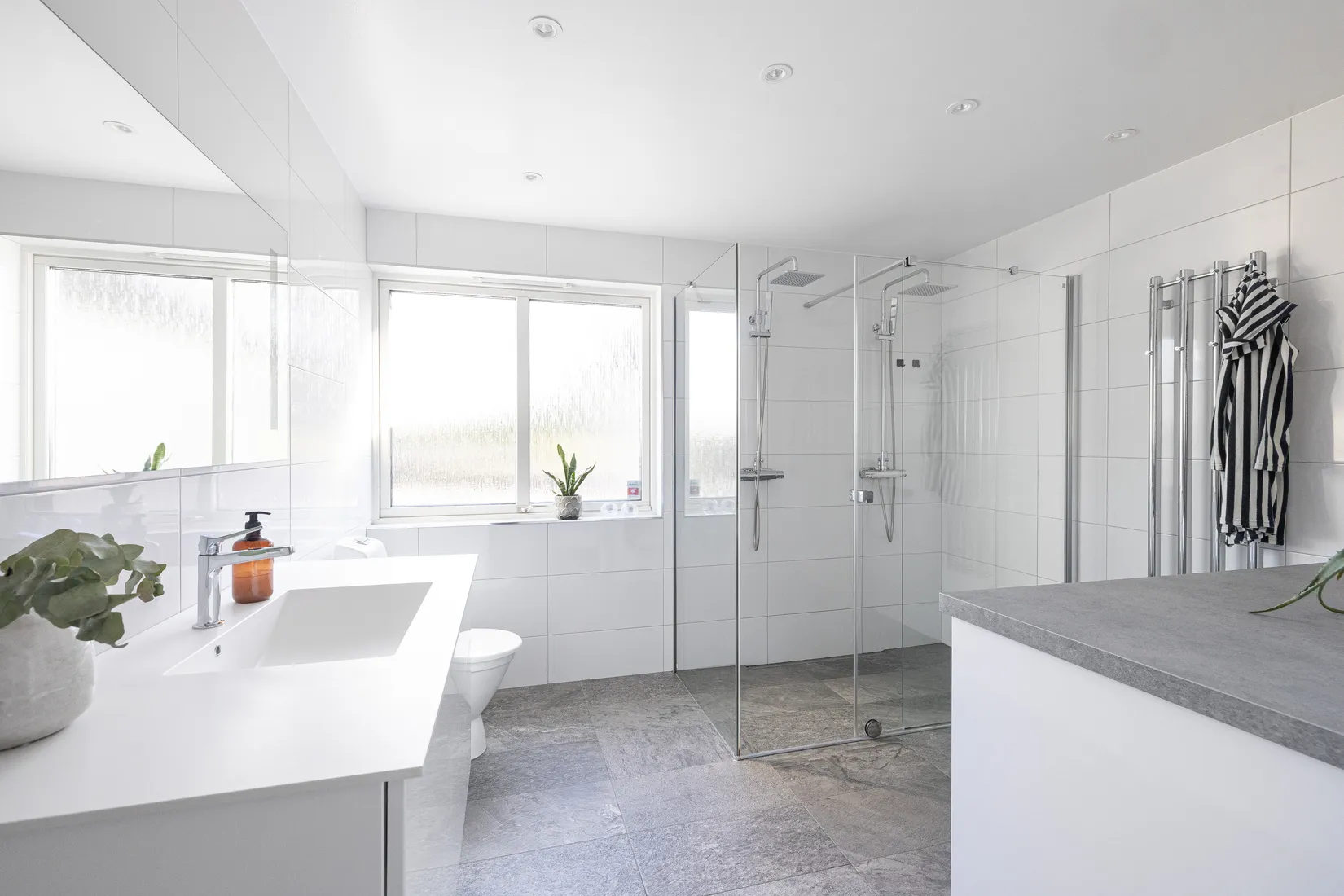 Radhus, Lohäradsvägen 7, Skälby, Upplands Väsby