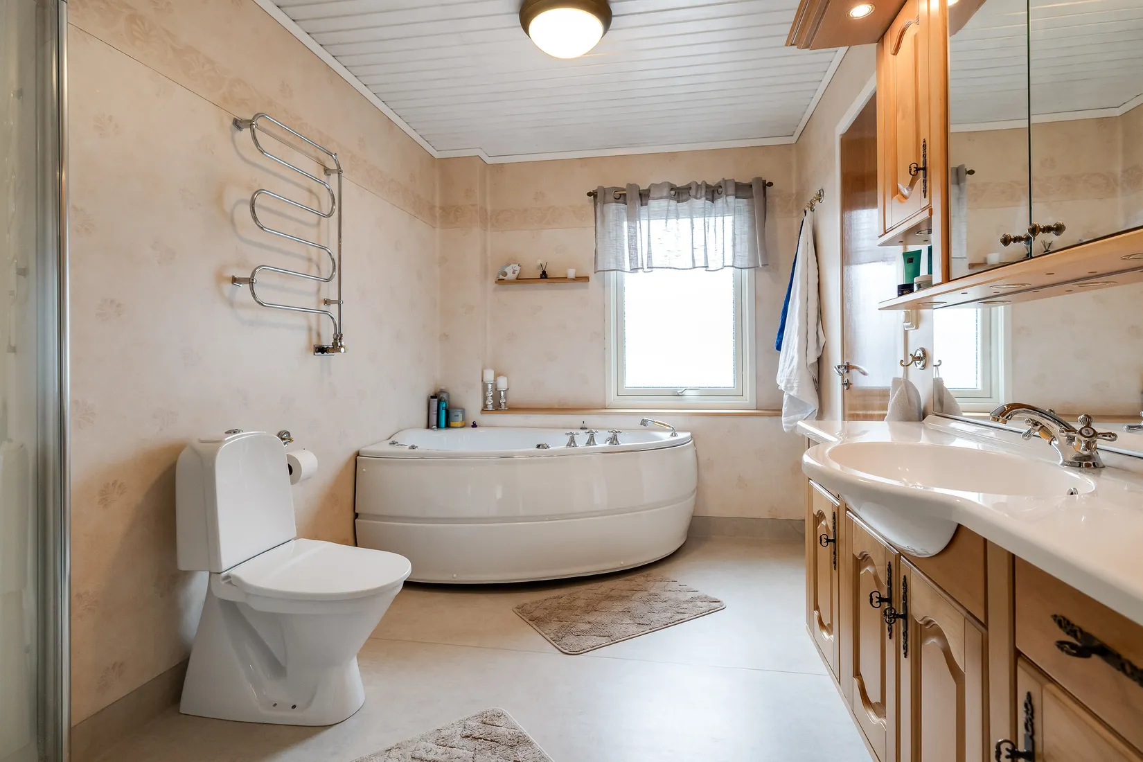 Villa, Gamla vägen 50B, Haga, Kumla